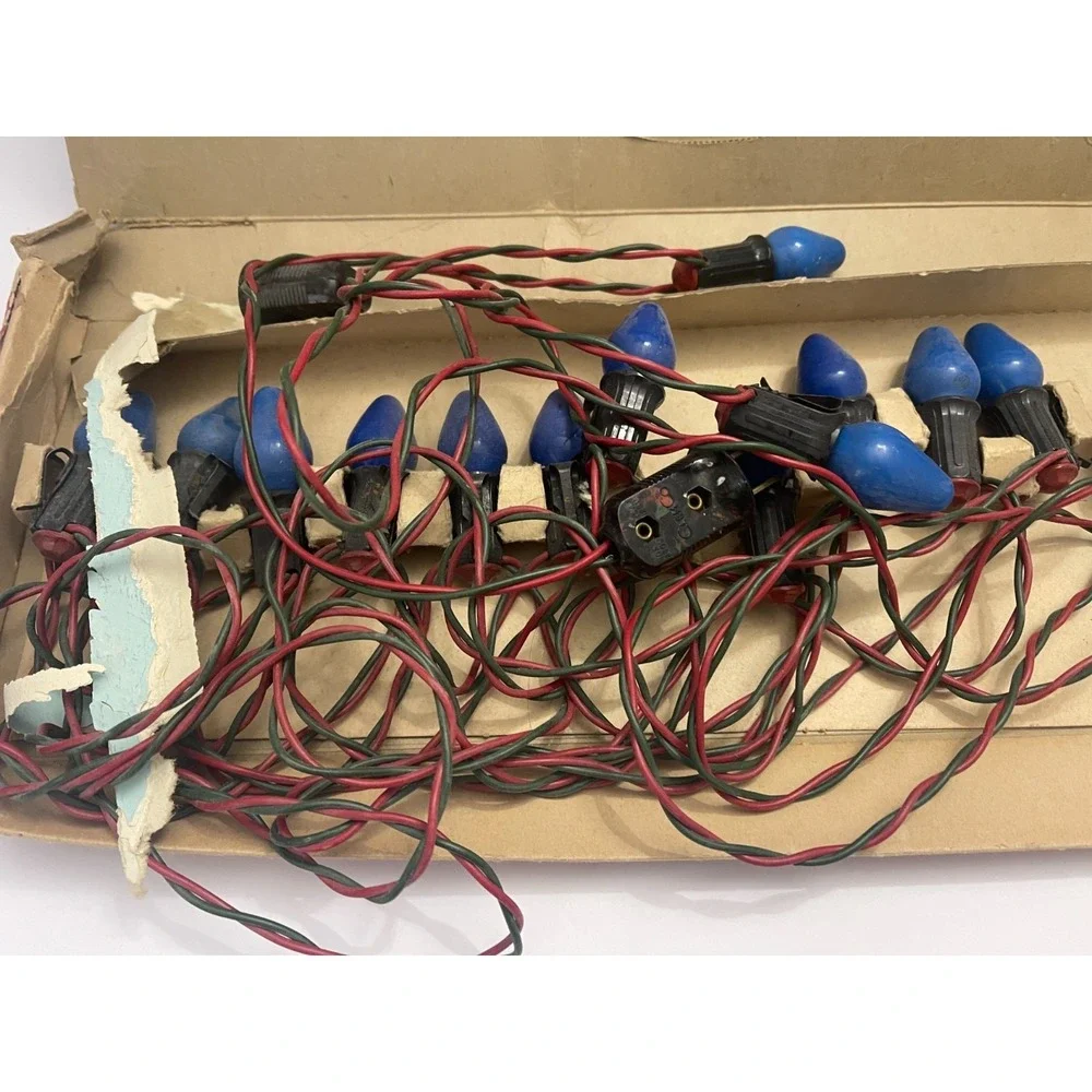 Vintage Holiday Blue Lights 15 Count Christmas Tree Lights